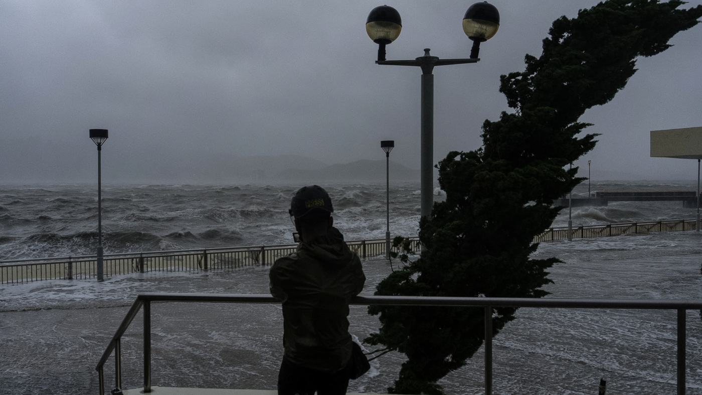 Typhoon Ragasa batters Hong Kong and southern China : NPR