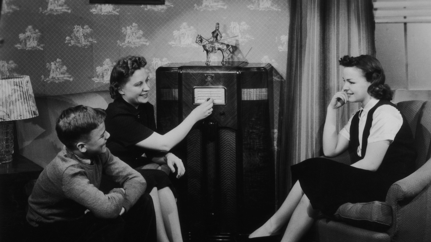 A history of broadcasting, from agriculture to the airwaves : NPR